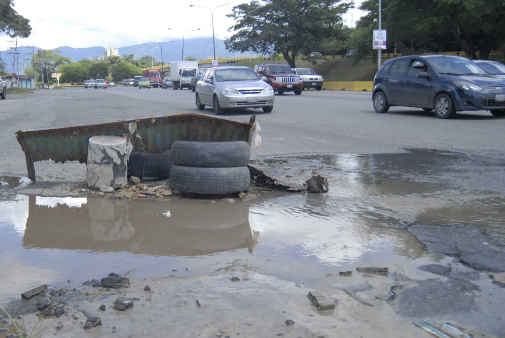 Huecos autopista regional del centro