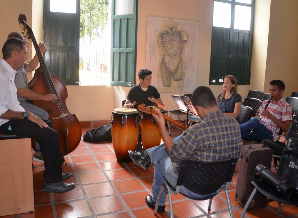 El Rock va a la escuela