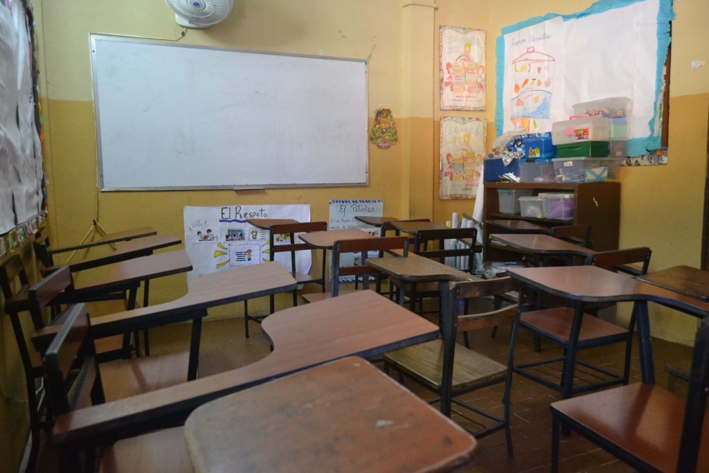 dia del maestro hiperinflacion salario